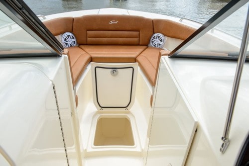 255D bow compartment storage area